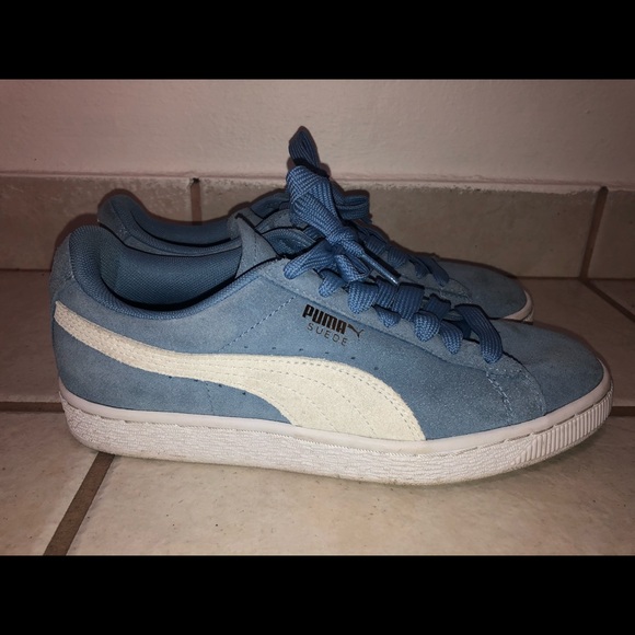 Suede Classic Puma Sneakers - Picture 2 of 4